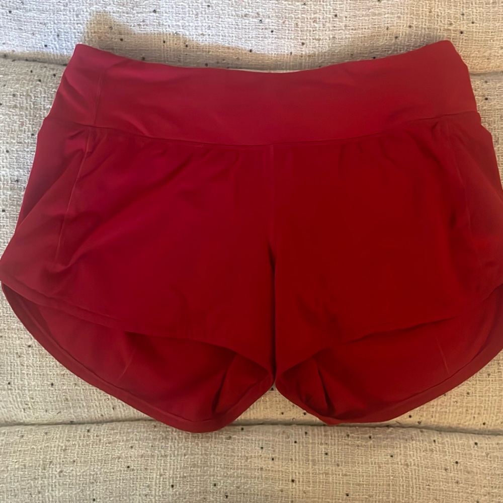 Lululemon hotty hot 4 inch